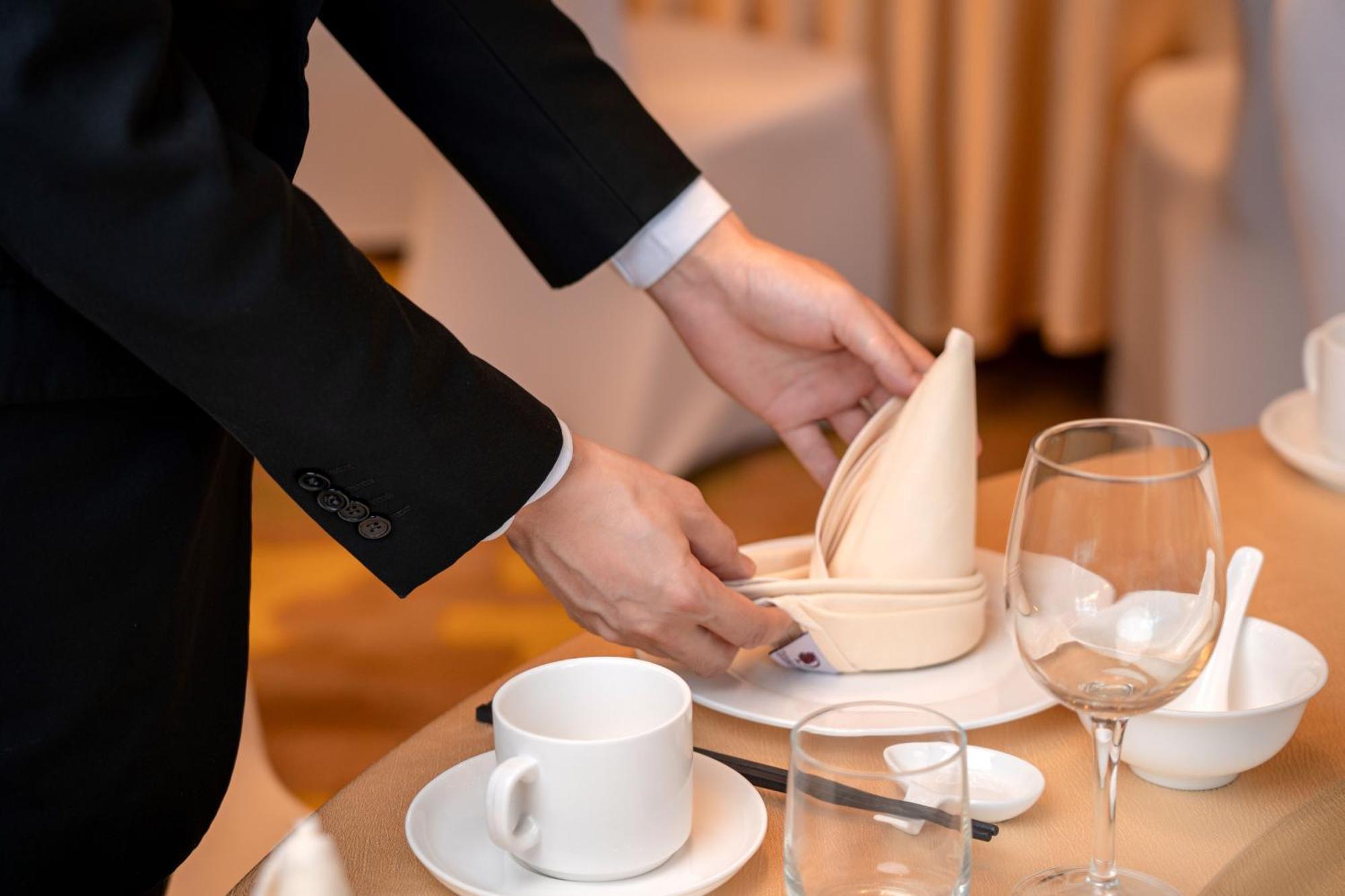 Doubletree By Hilton Guangzhou-Free Shuttle Bus To Canton Fair Complex & Overseas Buyer Registration Services During Canton Fair Period Exterior foto