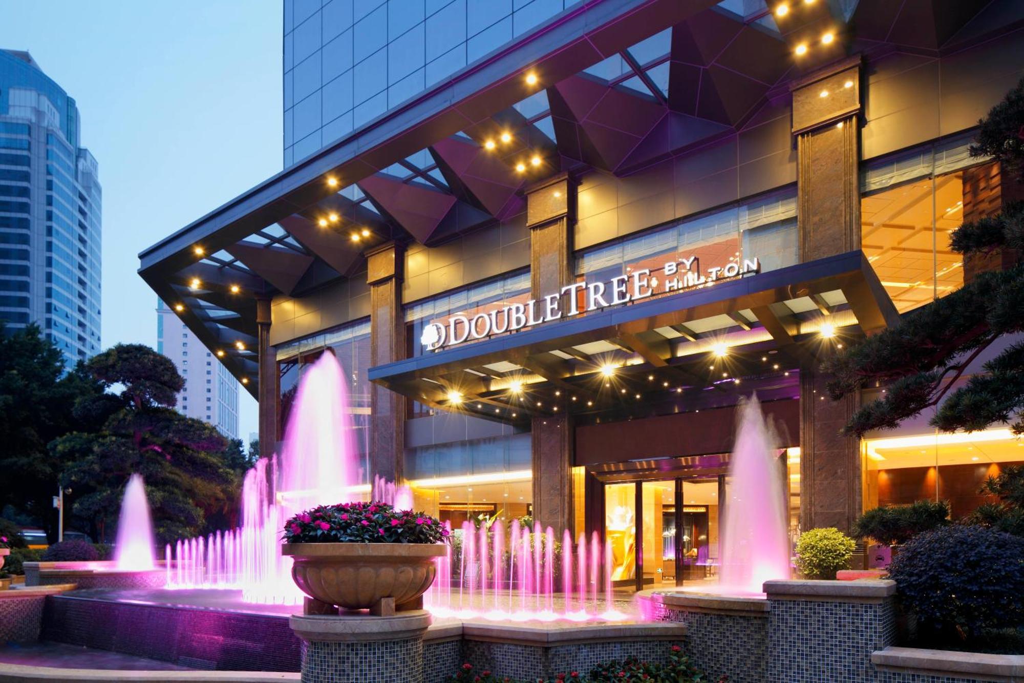 Doubletree By Hilton Guangzhou-Free Shuttle Bus To Canton Fair Complex & Overseas Buyer Registration Services During Canton Fair Period Exterior foto